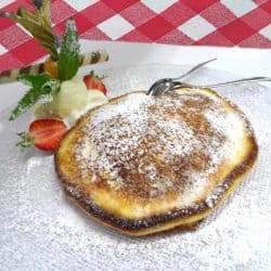 Der Geheimtipp: Andis selbstgemachtes Schaumomlette mit Vanilleeis und Sahne.